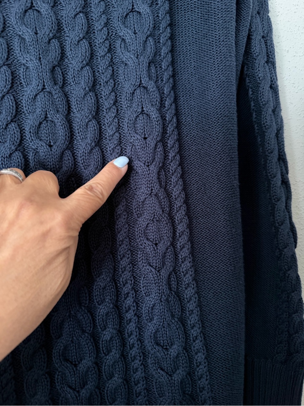L.L. Bean 100% Cotton Cable Knit Long Button Front Cardigan Sweater Navy M REG - Picture 6 of 10